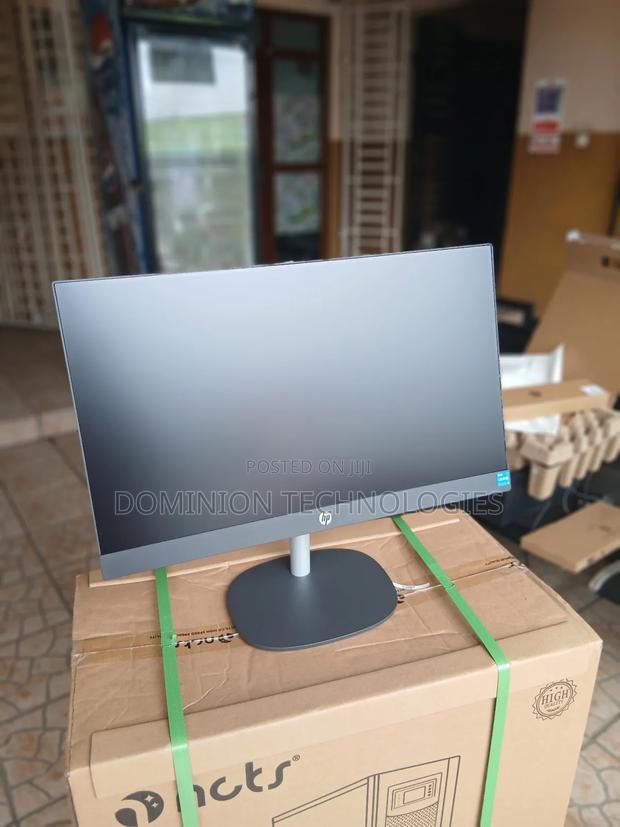 New HP ProOne 240 G10 All-in-One 8GB Intel Core i3 SSD 512GB · Photo 3