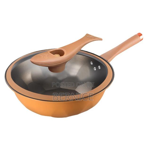 **Premium Non-Stick Frying Pan With Lid** · Photo 1