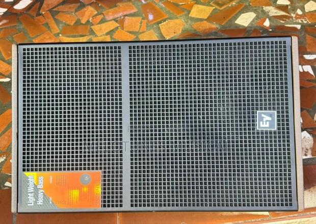 Ev Ds 115 15inches Midrange Stage Monitors Speaker (Pair) · Photo 1