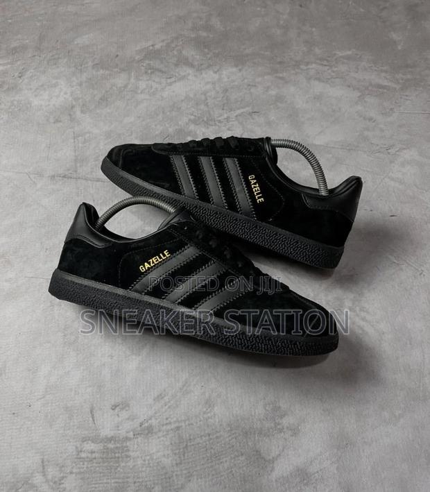 Adidas Gazelle All Black · Photo 3
