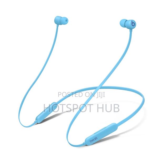 Beats Flex Wireless Earbuds · Photo 2