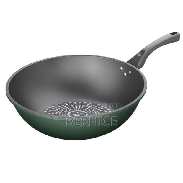 Premium Non-Stick Frying Pan With Glass Lid · Photo 2