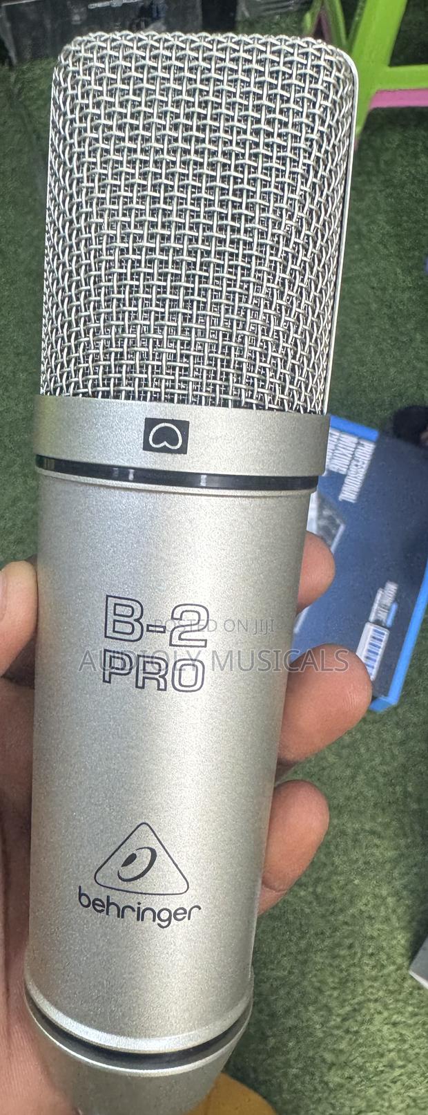 Behringer B-2 Pro Studio Condenser Microphone · Photo 2