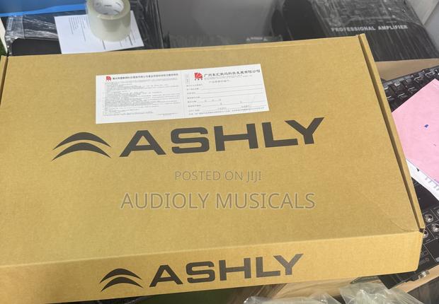 Ashly Drive Rack With Two Fans (Original) · Photo 1