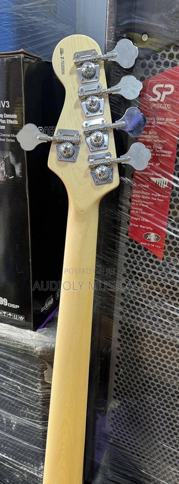 Passive Bass Guitar · Photo 3