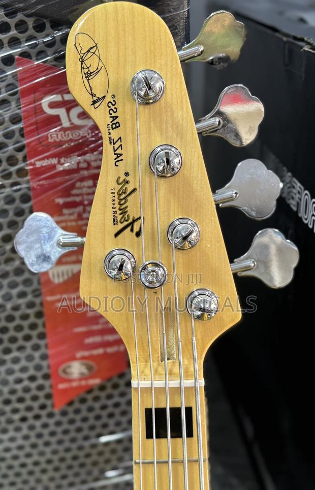 Fender Jazz Passive Bass Guitar Classic · Photo 4
