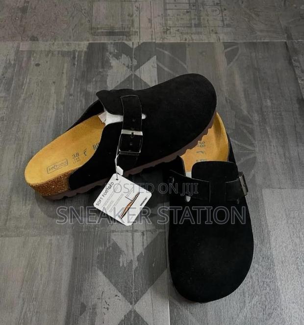 Boston Birkenstock Suede Black · Photo 1