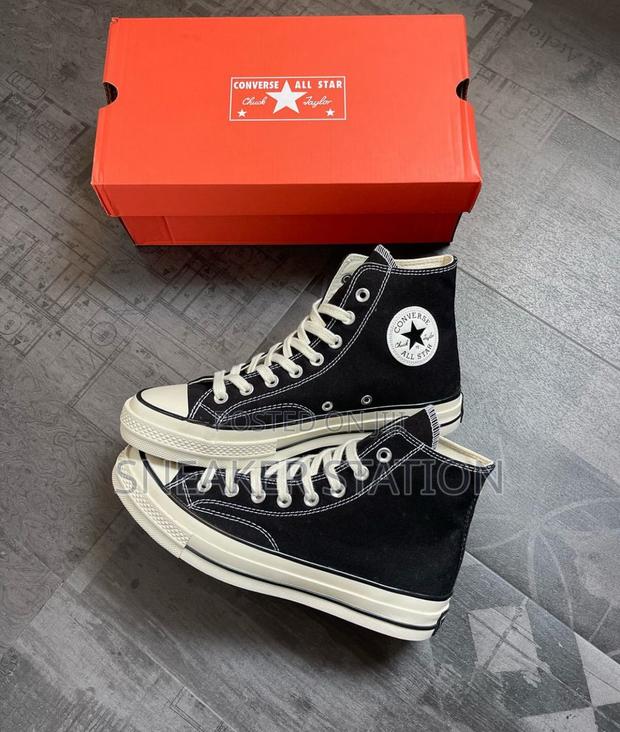 Converse Chuck Taylor 70 High Tops · Photo 1