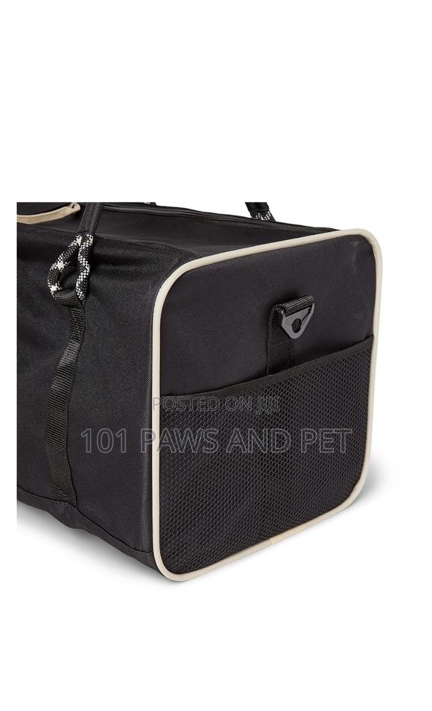 3 Peaks Pet Carrier · Photo 4