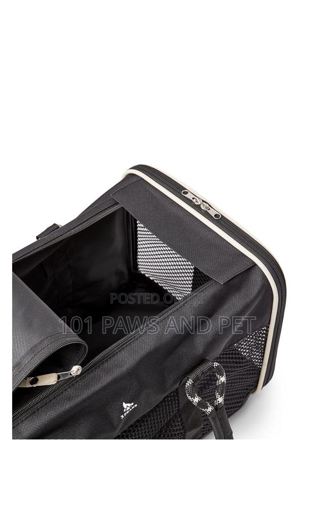 3 Peaks Pet Carrier · Photo 3
