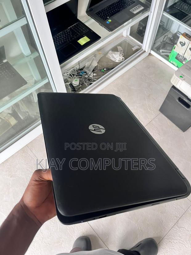 Laptop HP 17-3000 8GB AMD A6 HDD 1T · Photo 3