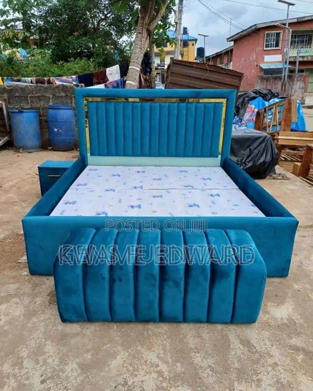 King Size Bed Frame With One Drawer and Ottoman · Photo 1