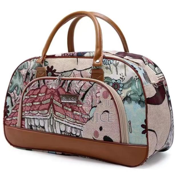 Stylish Travel Bags – Floral Plain Designs . · Photo 1