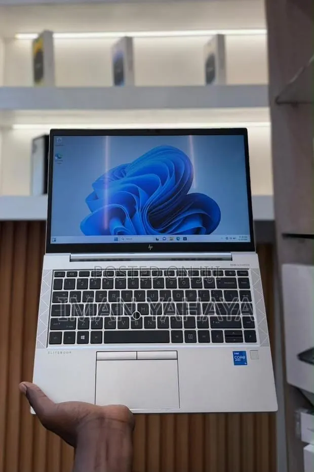 Laptop HP EliteBook 840 G8 16GB Intel Core i5 SSD 256GB · Photo 1