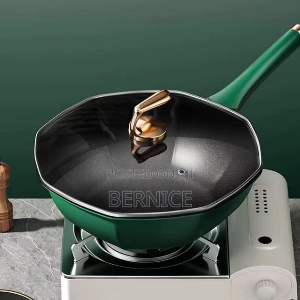 Premium 32cm Non-Stick Frying Pan With Glass Lid · Photo 5