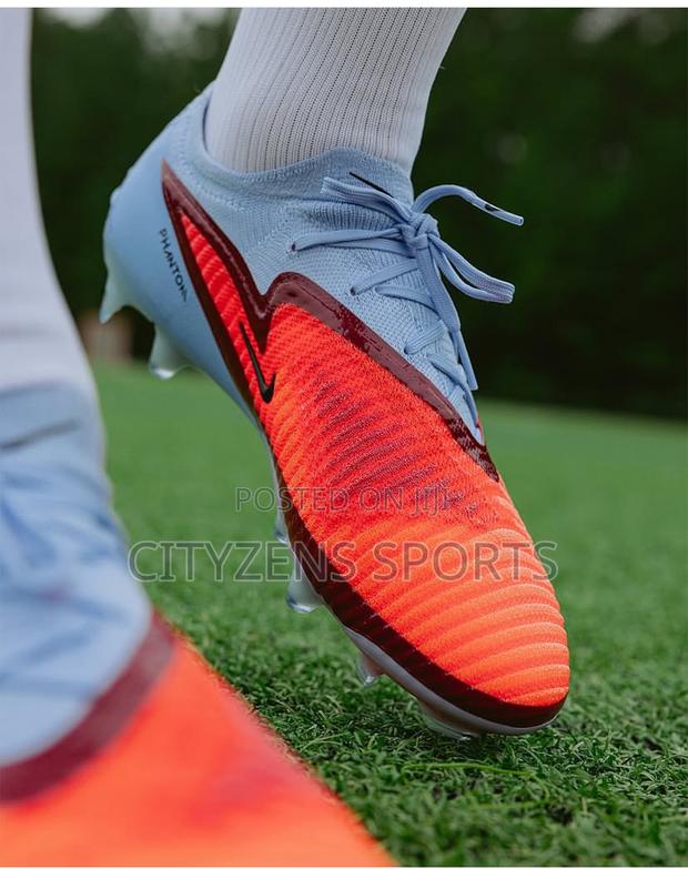 Nike Phantom Latest · Photo 2