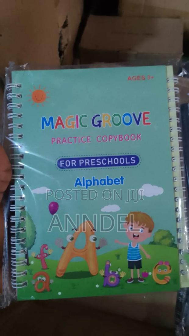 Magic Groove Practice Copybook · Photo 4