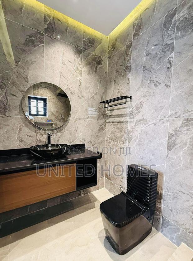 3bdrm House in Lake Side Estate for sale · Photo 8