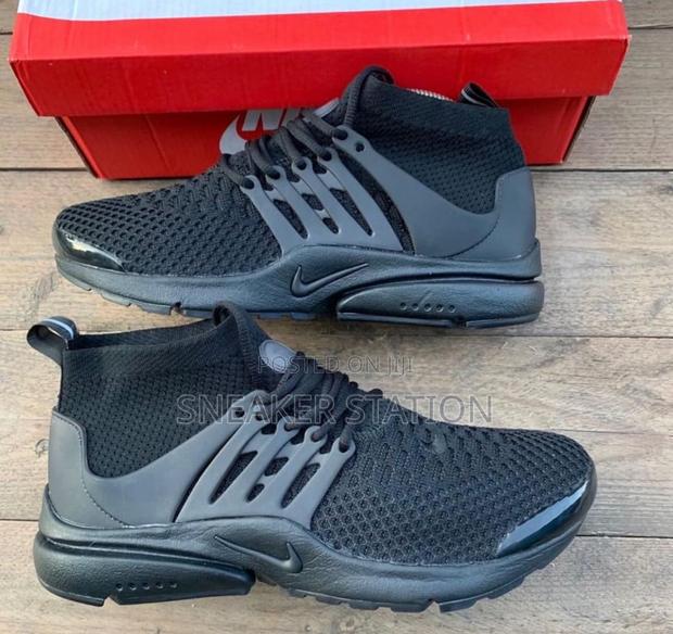 Original Nike Presto Triple Black · Photo 2