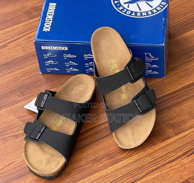 Black Birkenstock Arizona Slides · Photo 1
