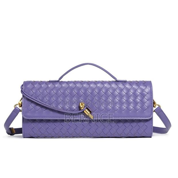 Elegant Woven Clutch – Available in All Colors · Photo 5
