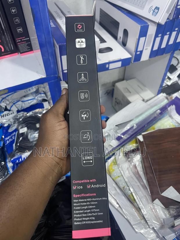 L16 Selfie Stick Tripod. · Photo 2
