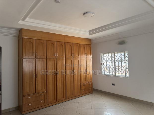 4bdrm Townhouse / Terrace in Cantonments for rent · Photo 8