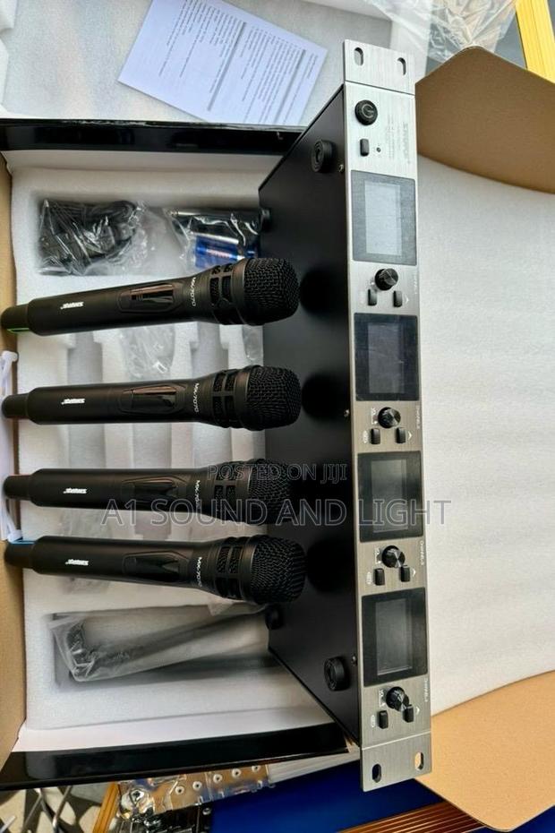 Shure Mx7070 4-in-1 Digital Microphone Set · Photo 4