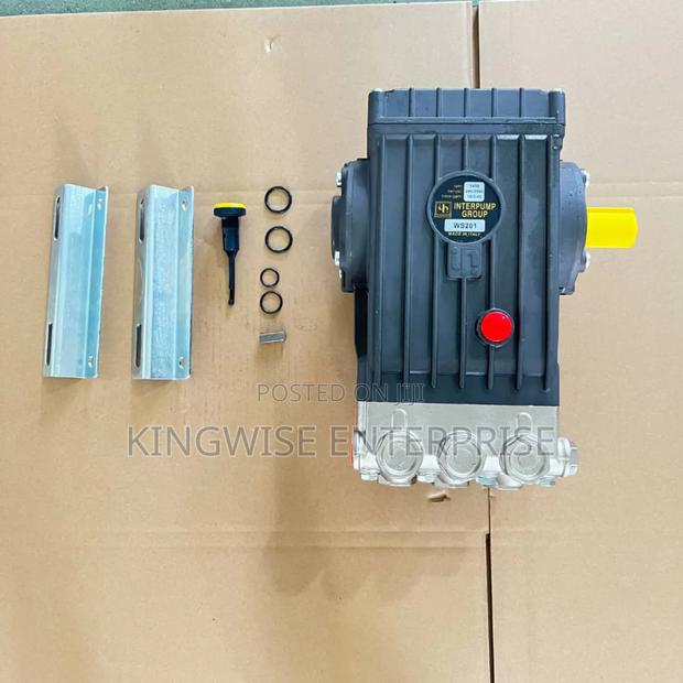 7.5 Washing Bay Pressure Washer Pump Head · Photo 1