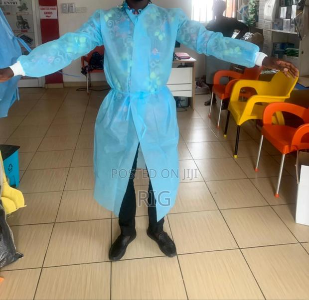 Disposable Surgery Gown · Photo 4