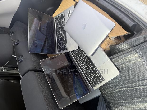Laptop Apple MacBook Pro 2020 16GB Intel Core I5 SSD 512GB · Photo 4