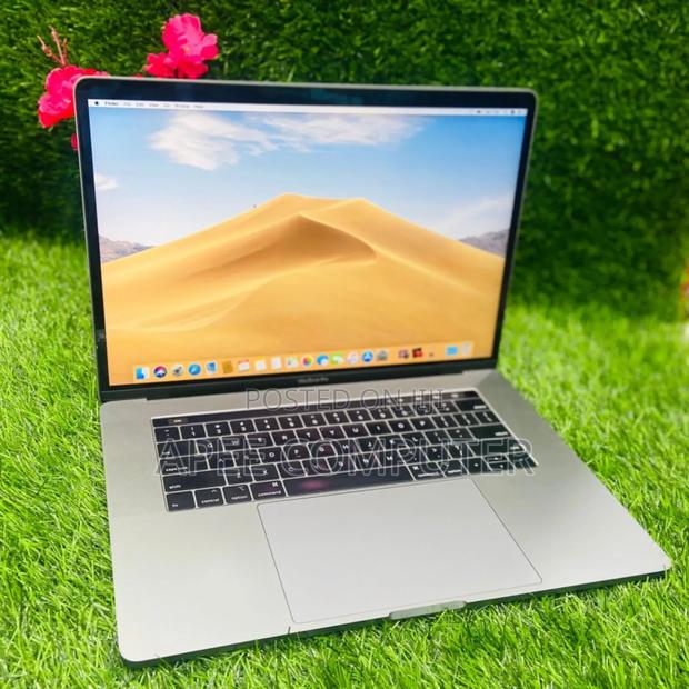 Laptop Apple MacBook Pro 2019 16GB Intel Core i9 SSD 1T · Photo 2