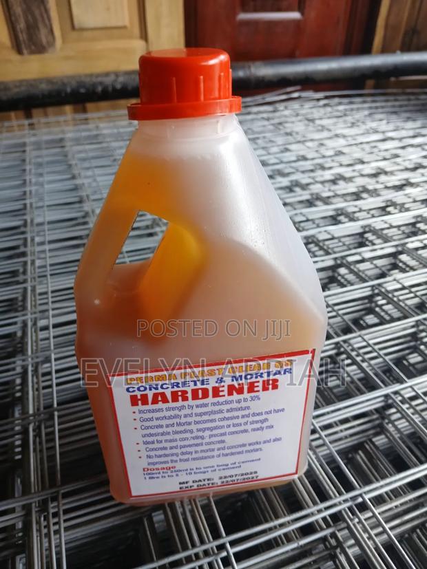 Concrete and Mortar Hardener 1litre · Photo 2