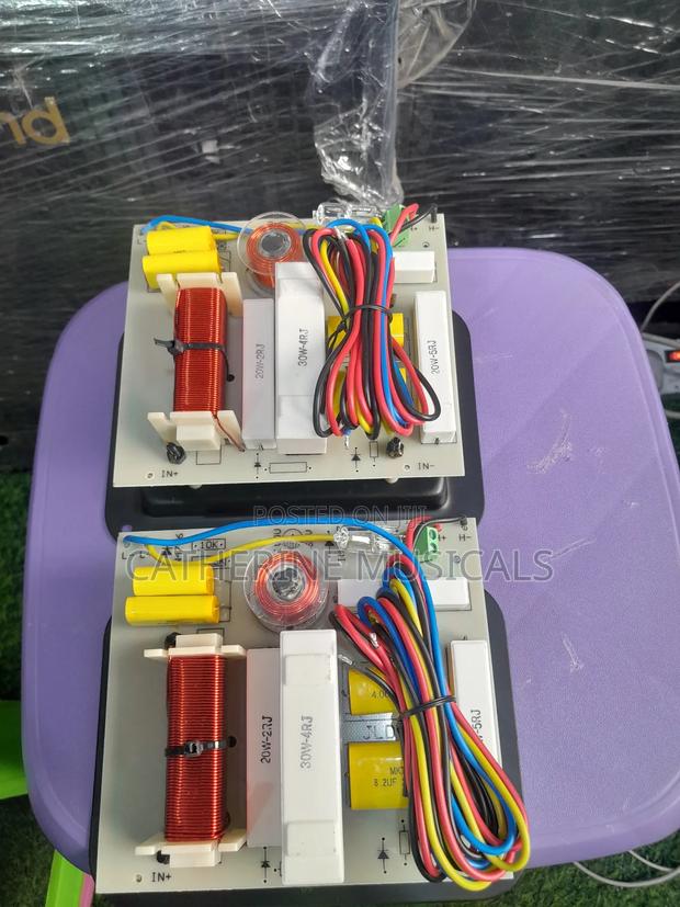 2 Way Speaker Crossover 1 Pair · Photo 3