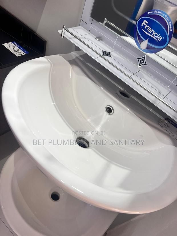 Frencia Hanging Basin_complete_wash Hand Basin With Short Stand · Photo 2