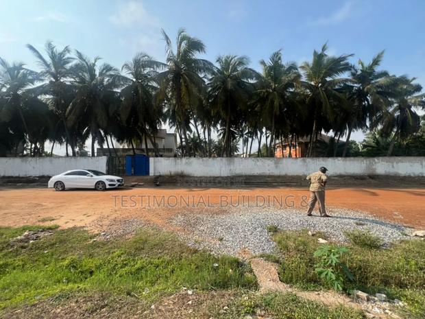 Documented Title Land for Sale at Nungua Coco Beach · Photo 5