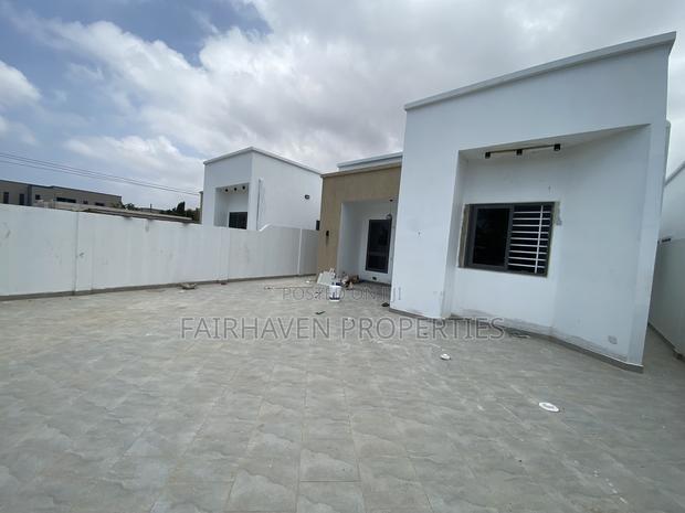 3bdrm House in Fairhaven Properties, Sakumono for sale · Photo 1