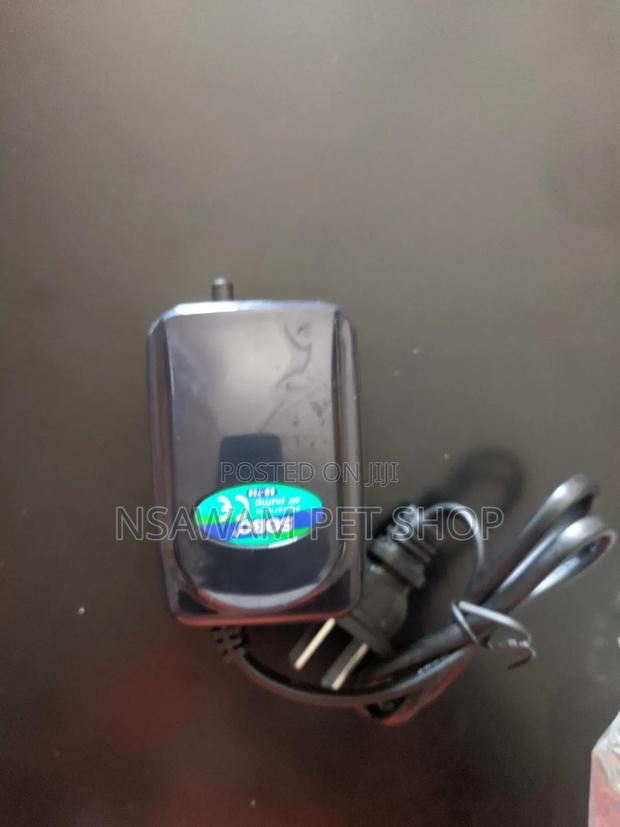 Sobo Aquarium Air Pump 3w(Sh) · Photo 3