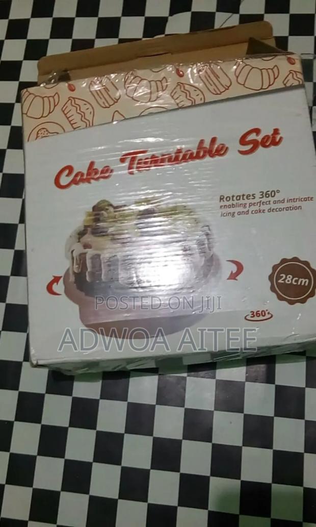 Cake Decorating Turntable Set · Photo 2
