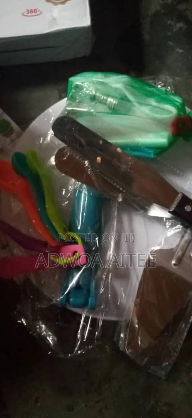 Cake Decorating Turntable Set · Photo 3