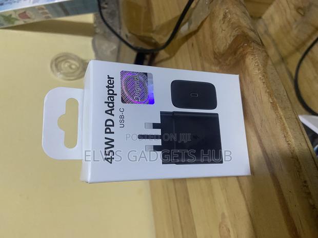 Samsung Type C 45w Pd Adapter · Photo 3