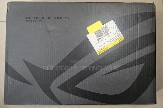 New Laptop Asus ROG Zephyrus G16 16GB Intel Core Ultra 9 SSD 1T · Photo 1