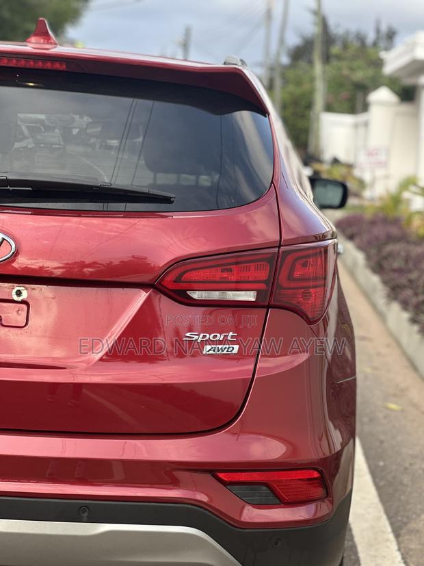 Hyundai Santa Fe SE Ultimate AWD 2017 Red · Photo 4