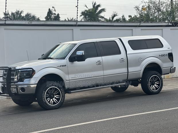 Ford F-150 Lariat 2011 Silver · Photo 3