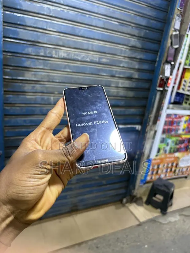 Huawei P20 Lite 128 GB · Photo 1