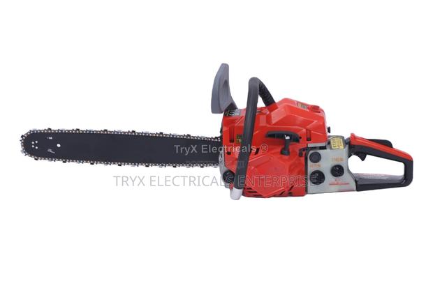Four-Stroke Petrol/Gasoline Chainsaw (60-75cc) · Photo 1
