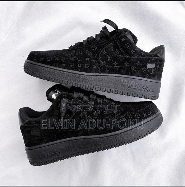 Nike Air Force 1 '07 Lv8 1 In Different Colours , Swipe >> · Photo 2