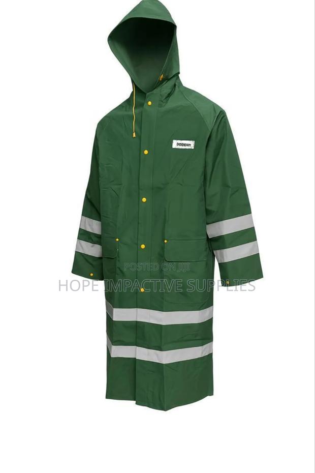 Quality Raincoat (Pvc). · Photo 2