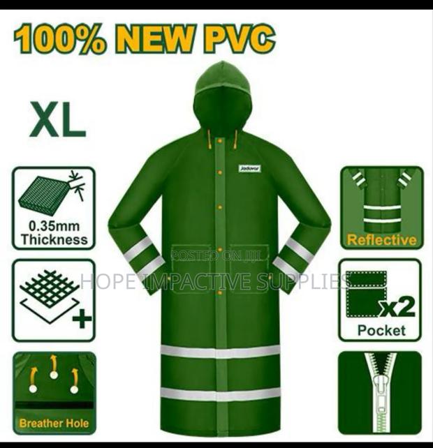 Quality Raincoat (Pvc). · Photo 1