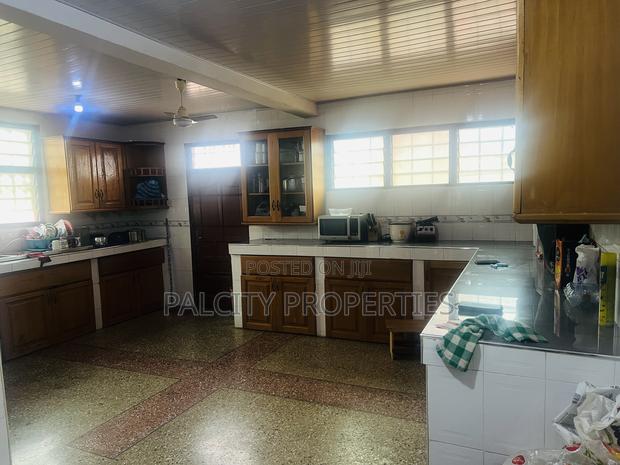 10bdrm House in Ahenema Kokoben, Kumasi Metropolitan for sale · Photo 6
